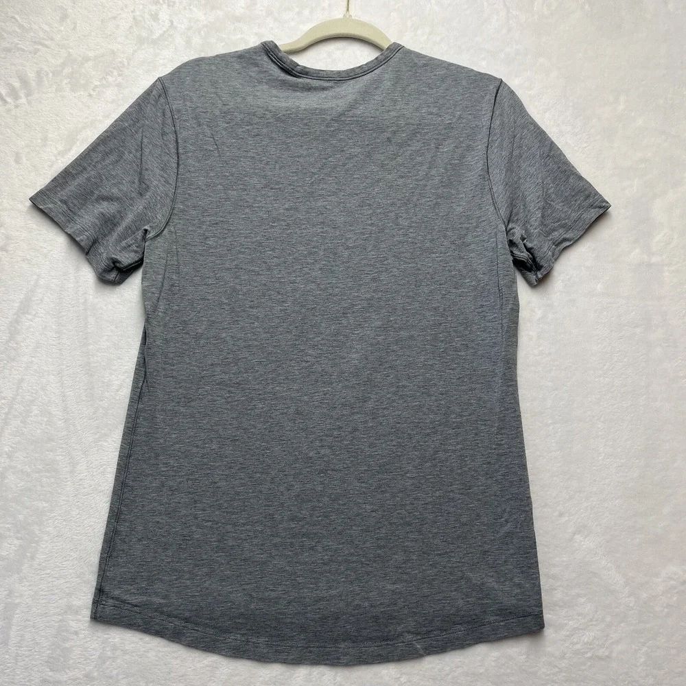 Lululemon Crewneck Tee Mens Small Heathered Gray Basic Athletic Short Sleeve